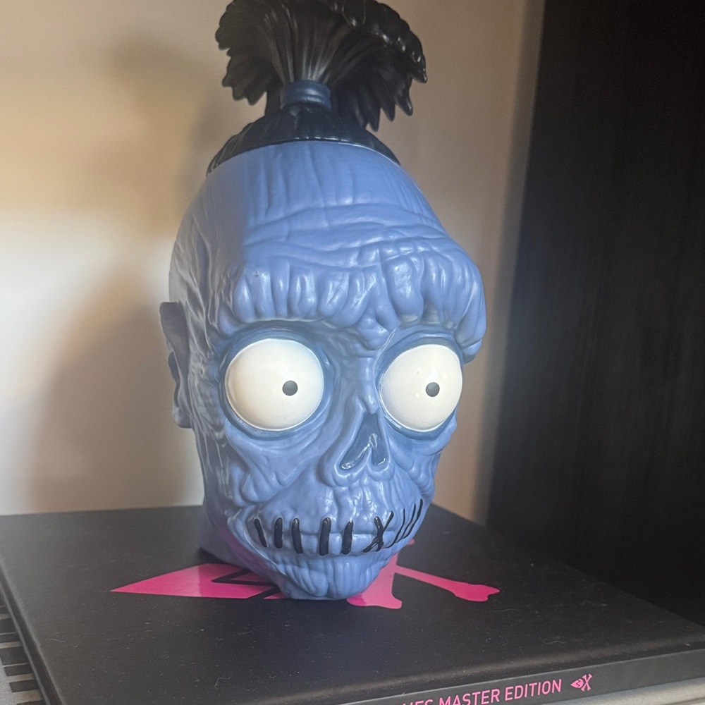 Blue Novelty Skull Head Accent Statue - Stylish Home Accent